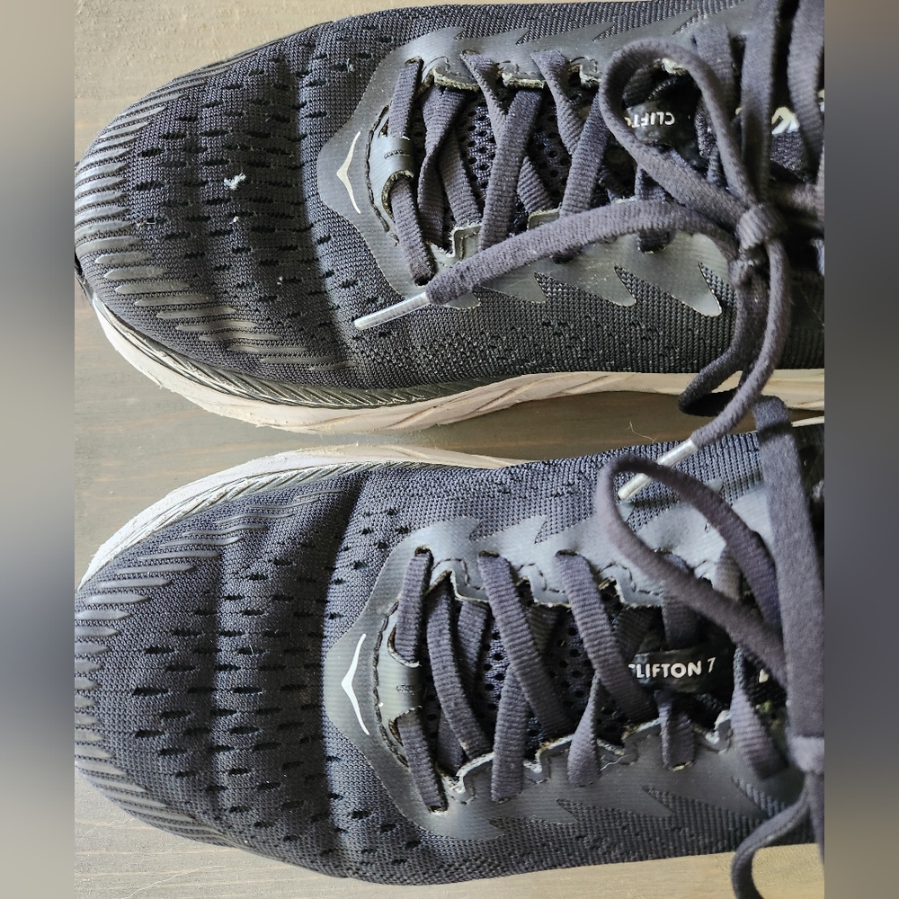 Hoka - Picture 6 of 11